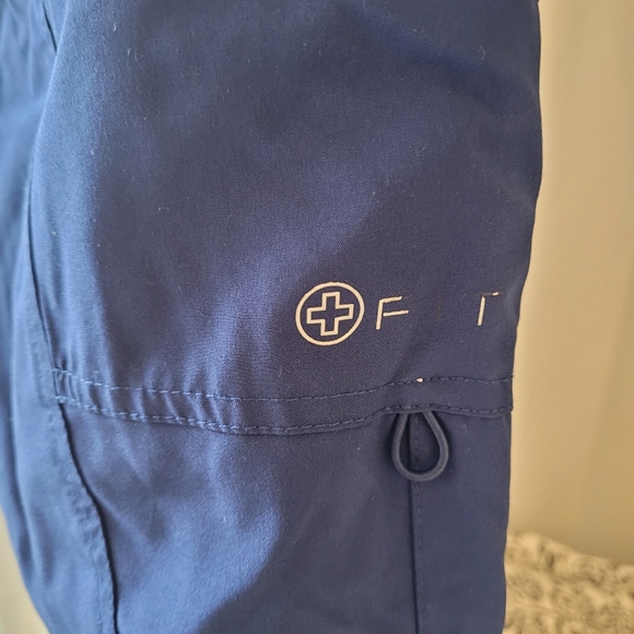 Nursing Uniform - Picture 4 of 7